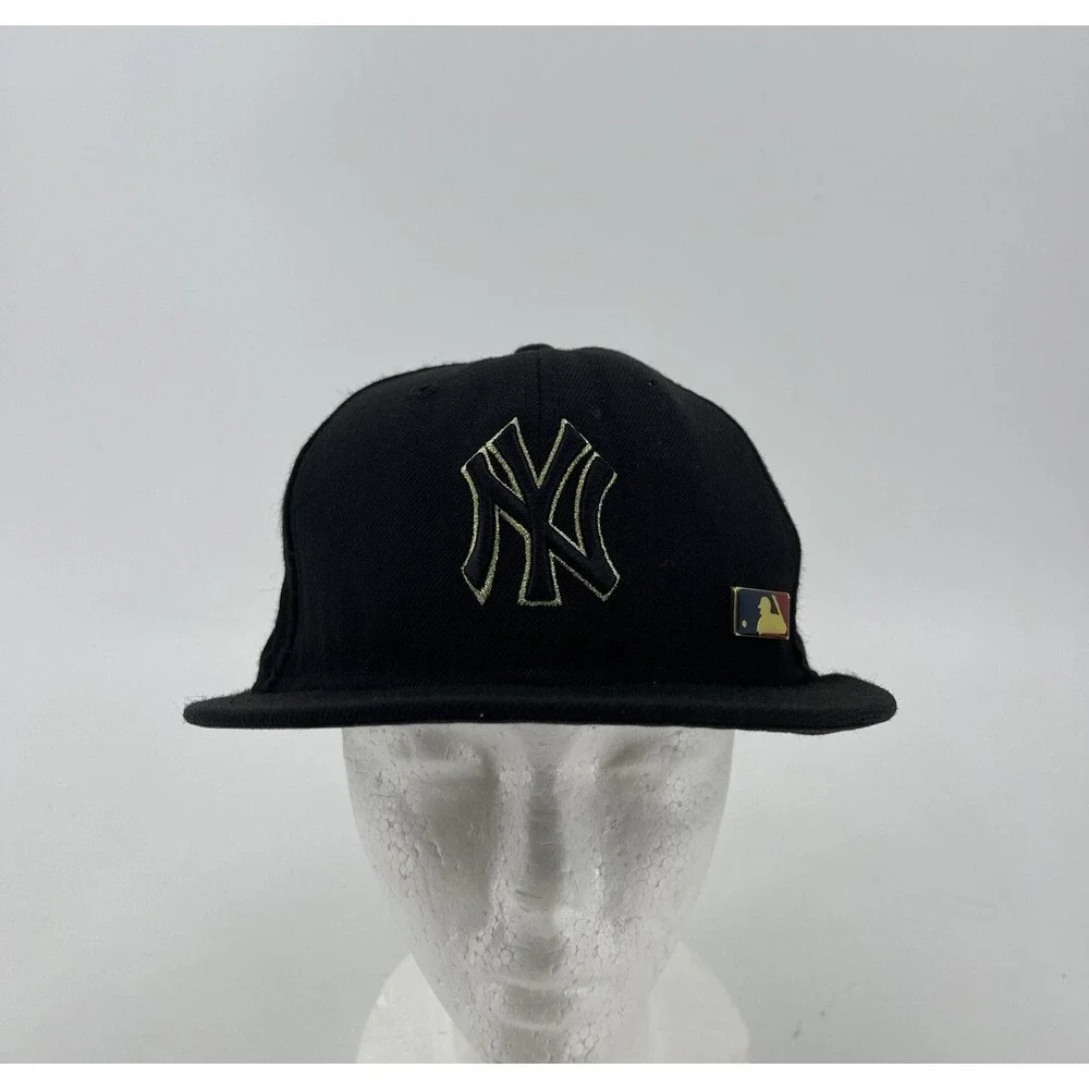 New York Yankees Snapback Hat Cap Logo Black Gold New Era GOLD MLB PIN‎ RARE